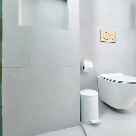 Premium - Sunny 2 Bedroom With Parking Atena